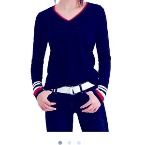 Tommy Hilfiger Super Cute Cotton V-Neck Sweater